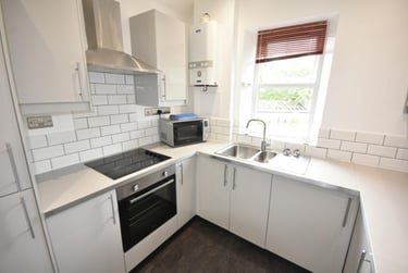 4 bed house, Brentwood Avenue, Jesmond, Newcastle, NE23DH - Image 1